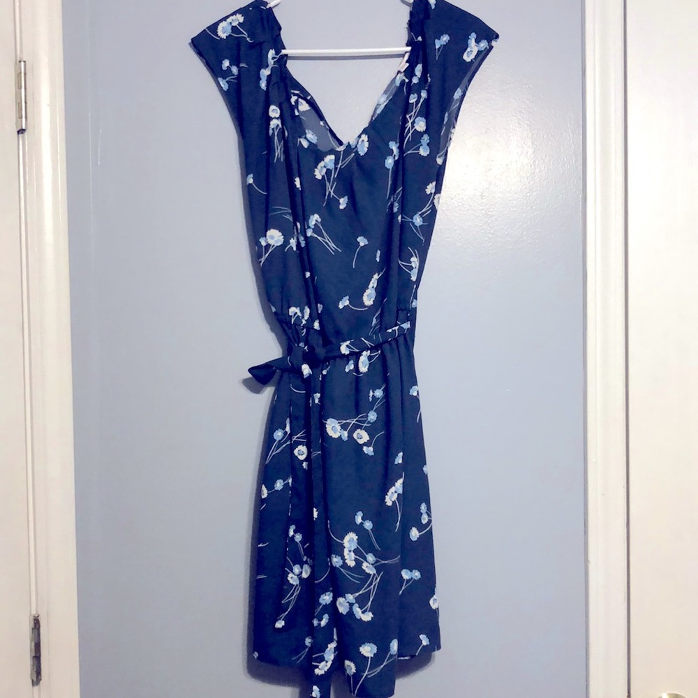 Super cute Lauren Conrad spring swing dress!